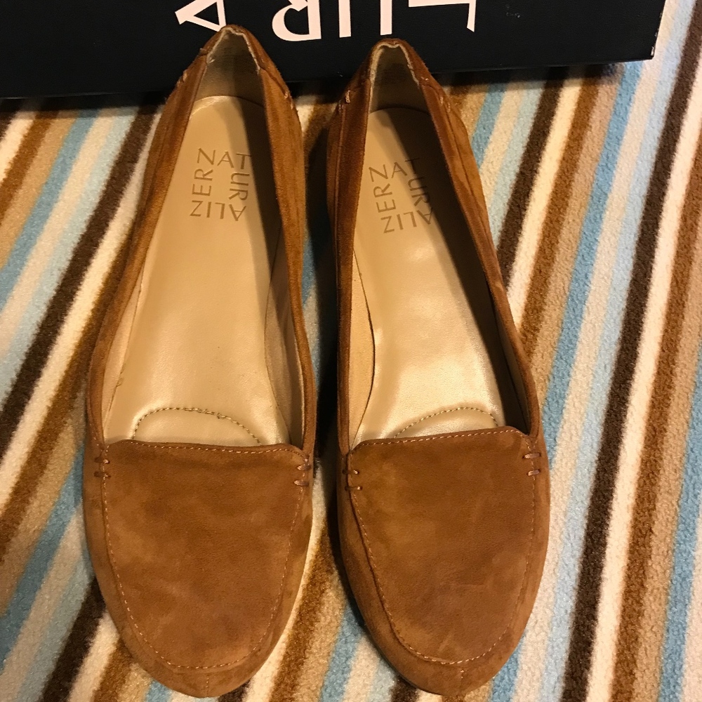 Naturalizer Brown Suede Flats